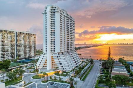 555 NE 34th St 201, Miami, Florida 33137, USA