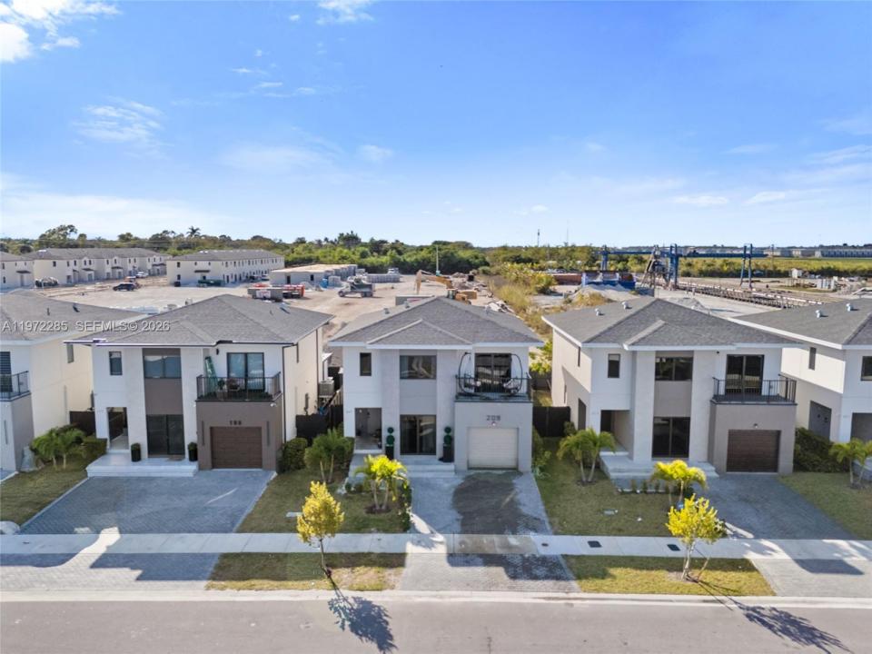 209 NW 13th Pl, Florida City, Florida 33034, USA