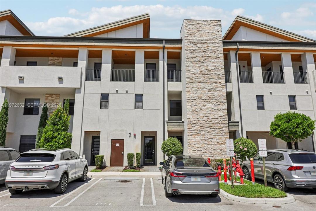 10455 NW 82nd St 4, Doral, Floride 33178, États-Unis