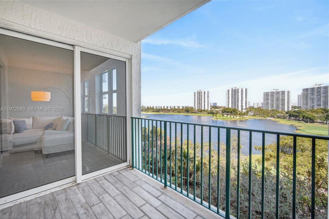 20000 E Country Club Dr 714, Aventura, 플로리다 33180, 미국