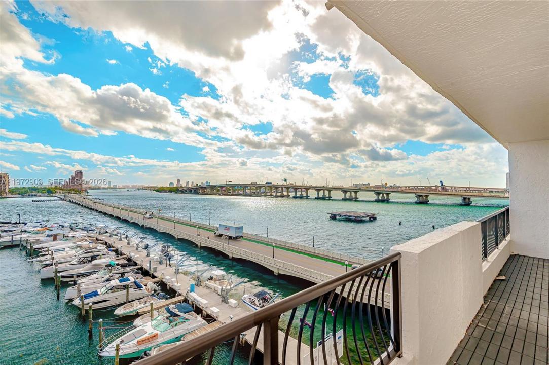 555 NE 15th St 603, Miami, Flórida 33132, Estados Unidos