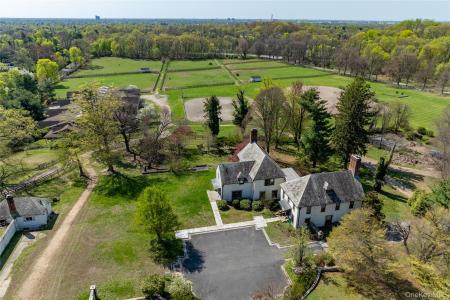 203 Store Hill Road, Oyster Bay, New York 11568, États-Unis