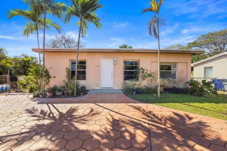 5838 Harding Street, Hollywood, Florida 33021, USA