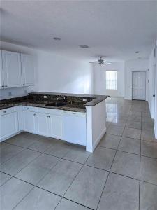 4216 Leo Ln 2E, Riviera Beach, Florida 33410, USA