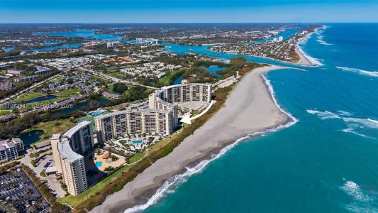 300 Ocean Trail Way 201, Jupiter, Florida 33477, USA