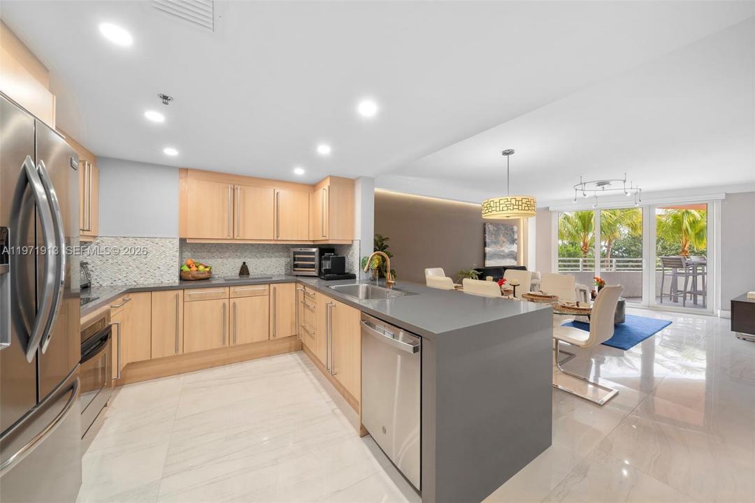 226 Ocean Dr 3C, Miami Beach, Floryda 33139, USA