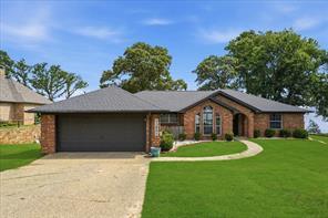 21821 Lakewood Lane, Chandler, Texas 75758