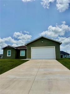 1818 Inwood RD, La Belle, Florida 33935, USA