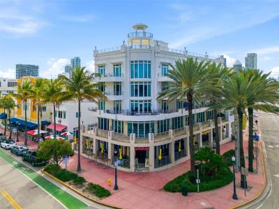 448 Ocean Dr 303, Miami Beach, Florida 33139, USA