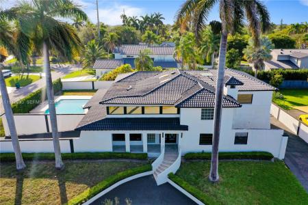 17740 SW 83rd Ave, Palmetto Bay, Florida 33157