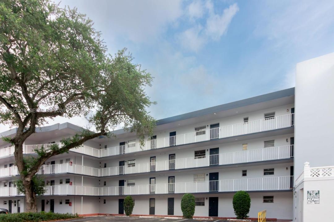 447 NE 195th St 217, Miami, Florida 33179, Stati Uniti