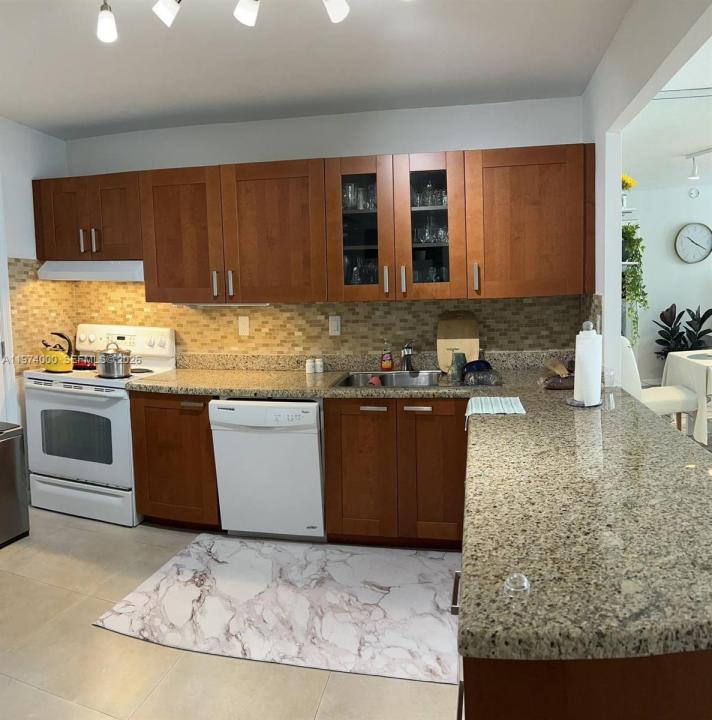 1150 NE 191st St 34, Miami, Florida 33179, Stati Uniti