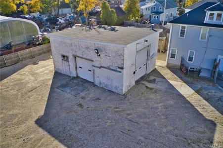 8 Chadwick Street, Glen Cove, New York 11542