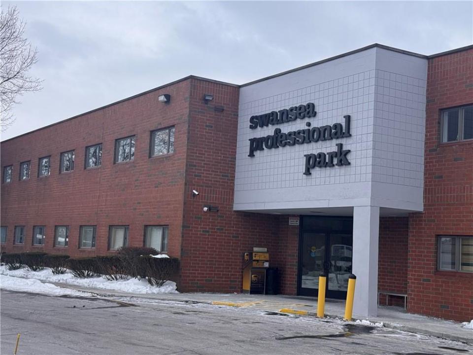 1010 GAR Highway (Route 6) Highway, Swansea, Massachusetts 02777, Estados Unidos