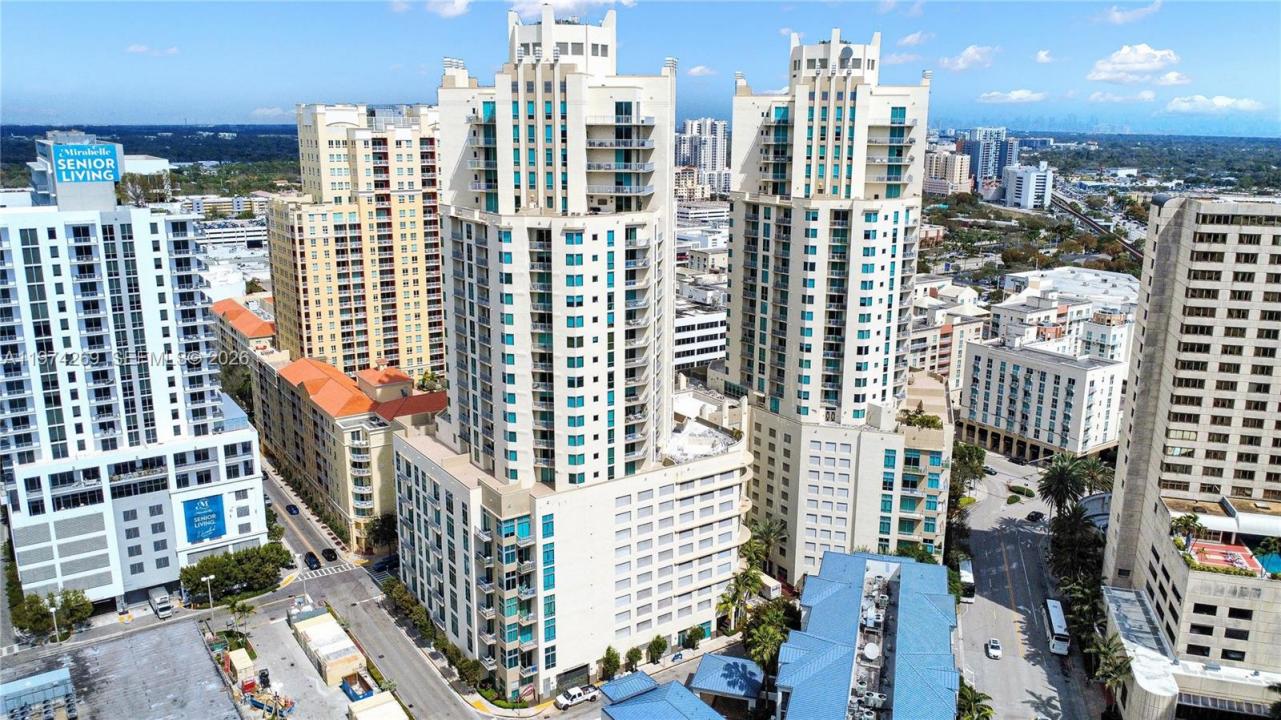 9066 SW 73rd Ct 203, Miami, Florida 33156, USA