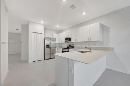 2556 SE 27th Ct 2556, Homestead, Florida 33035, USA
