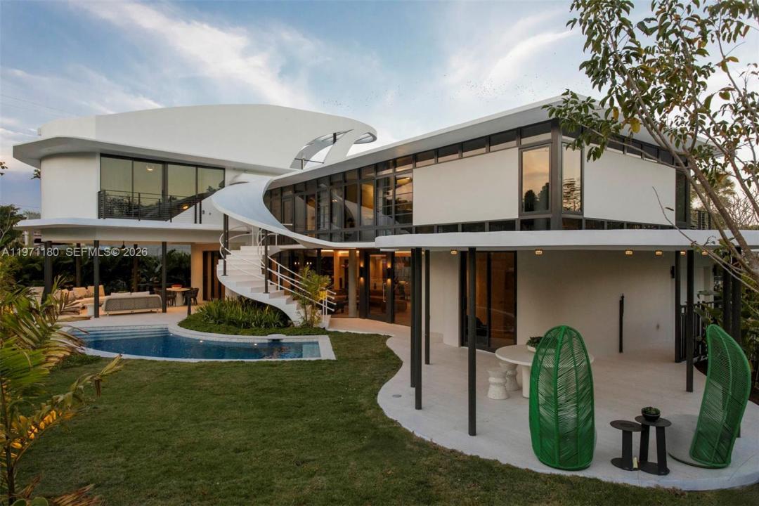 5261 NE 5th Ave, Miami, Flórida 33137, Estados Unidos