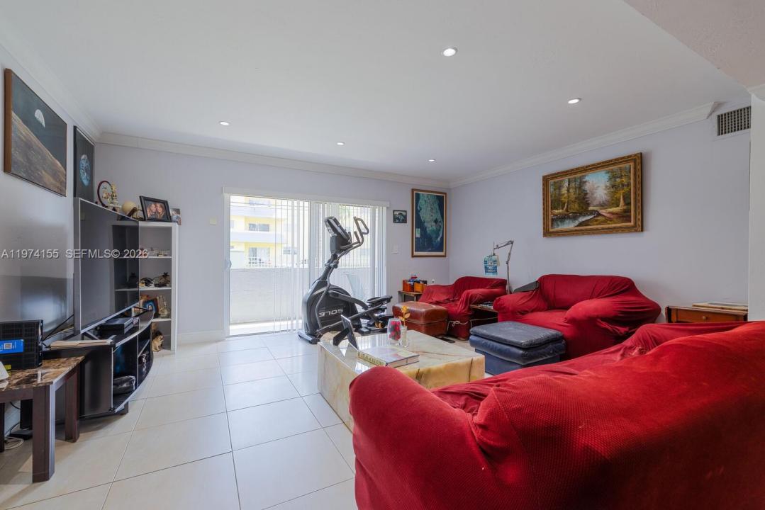 7401 SW 82nd st 109s, Miami, Florida 33143, USA