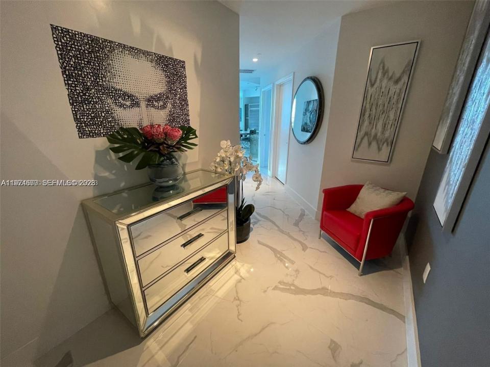 1100 S Miami Ave 4201, Miami, Florida 33130, Stati Uniti