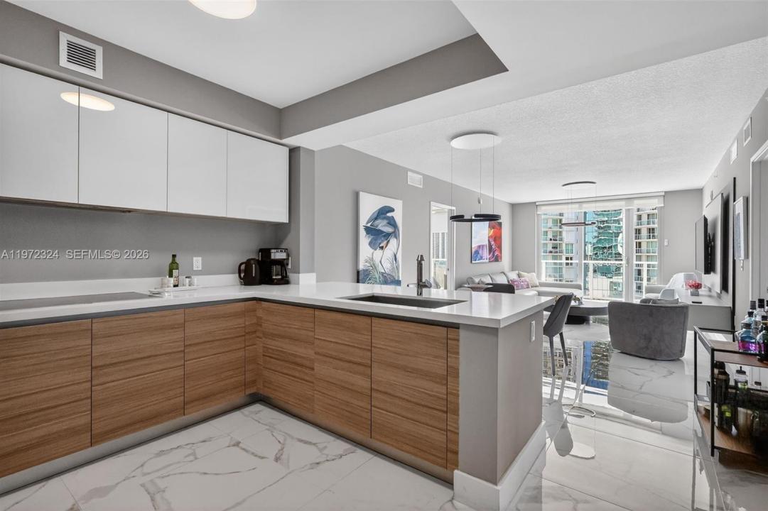 300 Sunny Isles Blvd 4-804, Sunny Isles Beach, Florida 33160, Stati Uniti