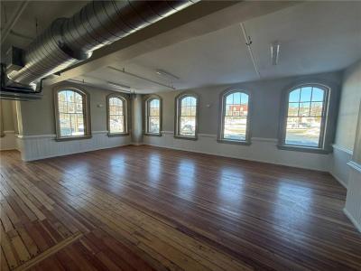 68 South Main Street, Woonsocket, Rhode Island 02895, HOA KỲ