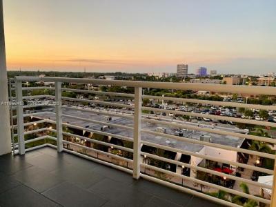 2775 NE 187th St PH2, Aventura, Florida 33180, USA