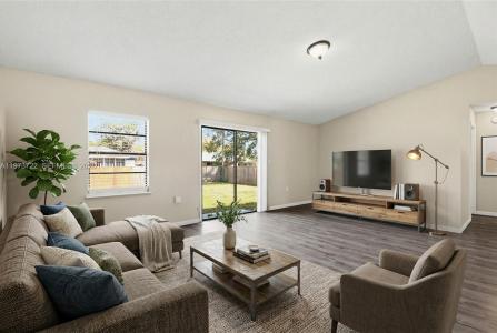 637 Mosquero Ave, Deltona, Florida 32738, USA