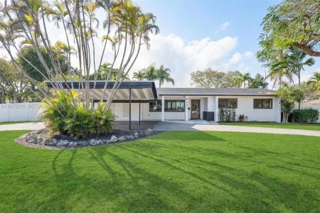 8201 SW 151st St, Palmetto Bay, Florida 33158, USA