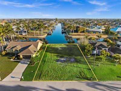 2623 SW 35th Ln, Cape Coral, Florida 33914