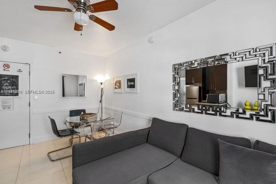335 Ocean Dr 310, Miami Beach, Florida 33139, Stati Uniti
