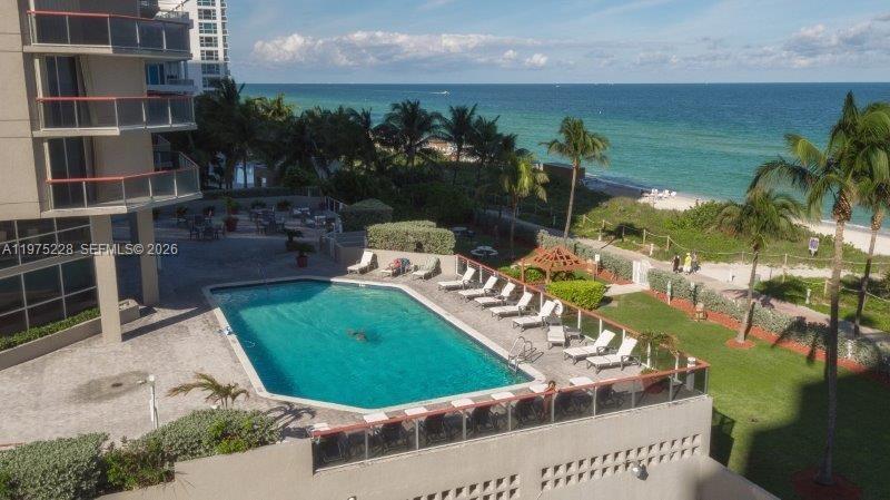 6767 Collins Ave 706, Miami Beach, Floride 33141, États-Unis