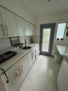 761 Euclid Ave 12B, Miami Beach, Флорида 33139, Соединенные Штаты