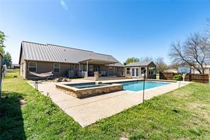 611 Gladness, Rhome, Texas 76078, États-Unis