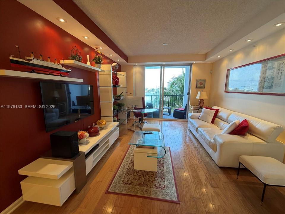 17100 N Bay Rd 1506, Sunny Isles Beach, Florida 33160, Stati Uniti