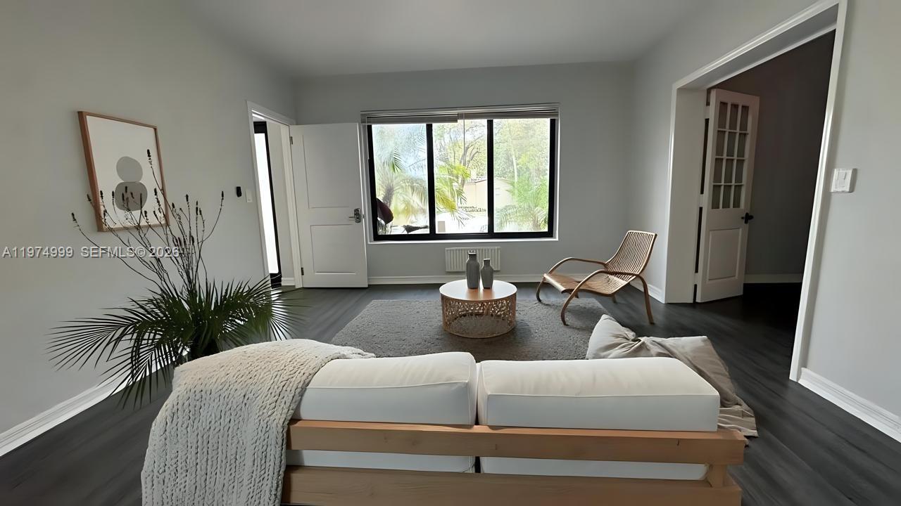 320 SW 29th Rd 1, Miami, Florida 33129, USA