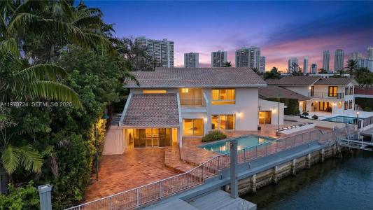 3226 NE 168th St, North Miami Beach, Florida 33160, Stati Uniti