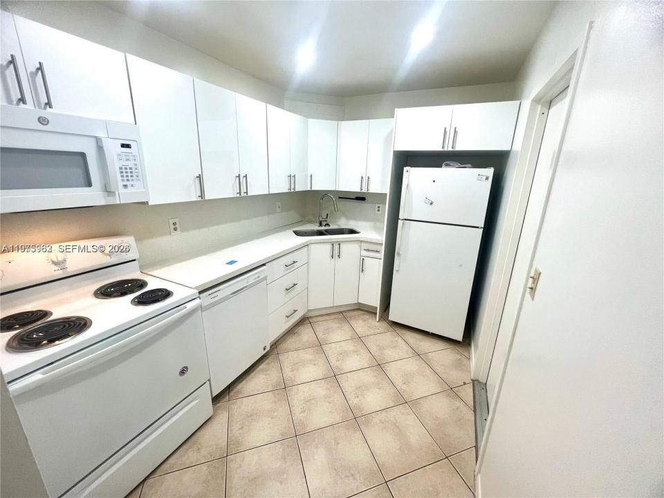 3115 Oakland Shores Dr E208, Oakland Park, Florida 33309, Stati Uniti