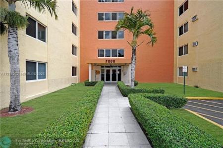 7000 NW 186th St 4-227, Hialeah, Florida 33015, USA