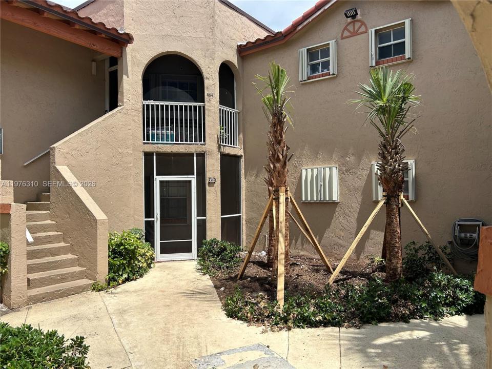 301 SW 86th Ave 102, Pembroke Pines, Floride 33025, États-Unis