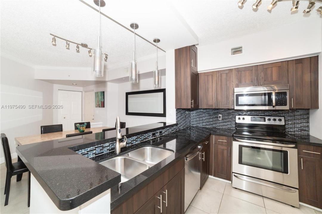17100 N Bay Rd 1802, Sunny Isles Beach, 佛羅里達州 33160, 美國