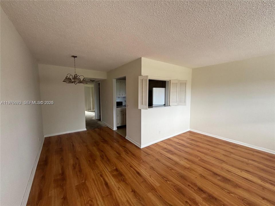 36 Windsor B, West Palm Beach, Floryda 33417, USA