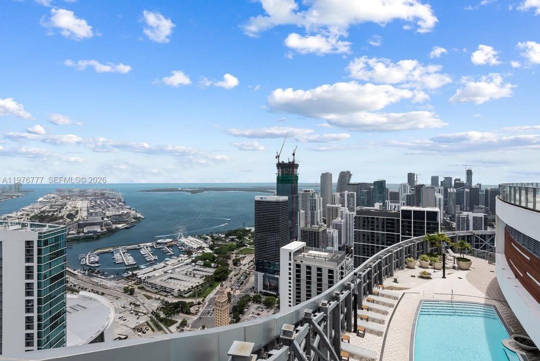 851 NE 1st Ave PH 5700, Miami, Florida 33132, USA