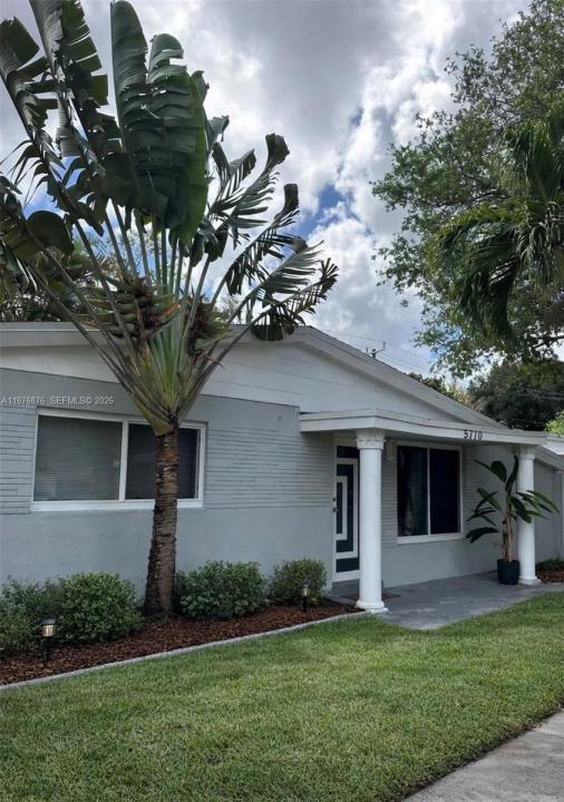 5710 Douglas St, Hollywood, Florida 33021, Stati Uniti
