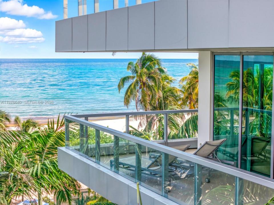4391 Collins Ave 410, Miami Beach, Florida 33140, USA