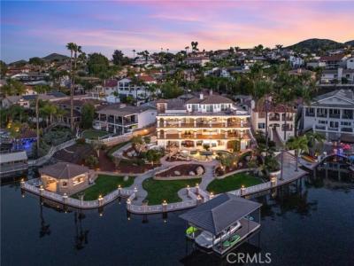 Village Way, Canyon Lake, Californie 92587, États-Unis