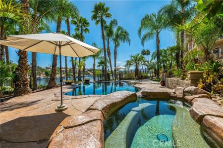 W San Joaquin Drive, Canyon Lake, Californie 92587, États-Unis