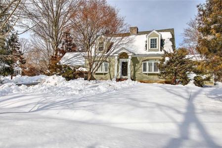 11 Elton Road, Barrington, Rhode Island 02806