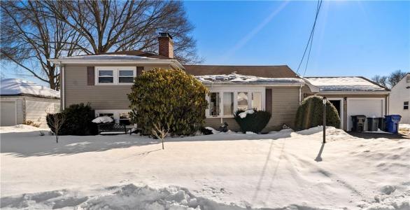 71 Bent Road, East Providence, RI 02916, USA