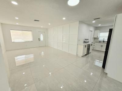 7304 Westwood Drive, Tamarac, Флорида 33321, Соединенные Штаты