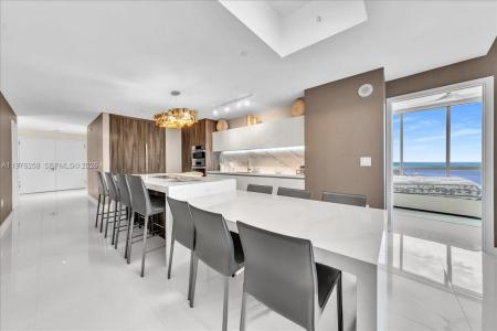 851 NE 1st Ave 3711, Miami, Florida 33132, USA